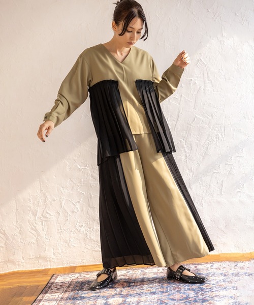 OSMOSIS（オズモーシス）の「レイヤードプリーツブラウス（シャツ/ブラウス・レディース・ライトカーキ/ブルー/ブラック・ONE SIZE）」の20枚目の写真