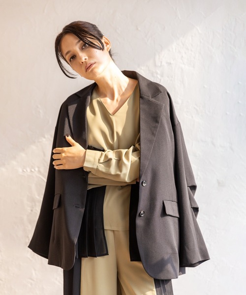 OSMOSIS（オズモーシス）の「レイヤードプリーツブラウス（シャツ/ブラウス・レディース・ライトカーキ/ブルー/ブラック・ONE SIZE）」の15枚目の写真