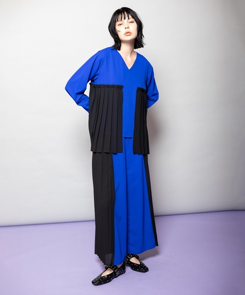 OSMOSIS（オズモーシス）の「レイヤードプリーツブラウス（シャツ/ブラウス・レディース・ライトカーキ/ブルー/ブラック・ONE SIZE）」の17枚目の写真