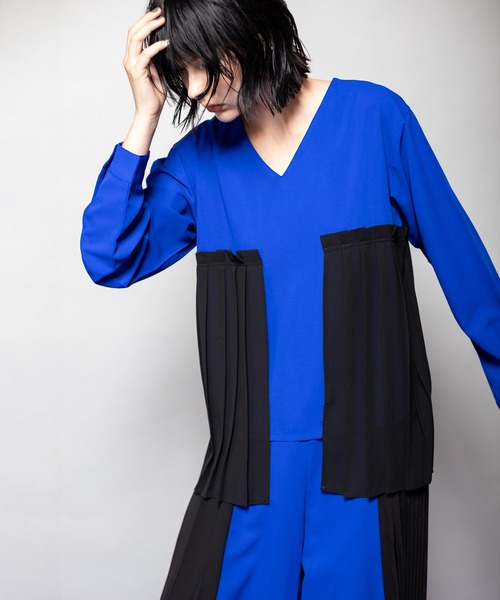 OSMOSIS（オズモーシス）の「レイヤードプリーツブラウス（シャツ/ブラウス・レディース・ライトカーキ/ブルー/ブラック・ONE SIZE）」の19枚目の写真