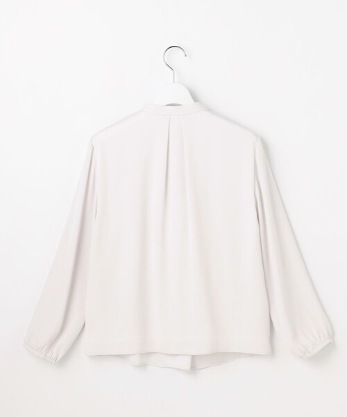 J.PRESS Ladies(J.プレス レディス)の「バックサテンジョーゼット カットソー(Tシャツ/カットソー・レディース・ライトグレー系/ホワイト系・SMALL)」の12枚目の写真