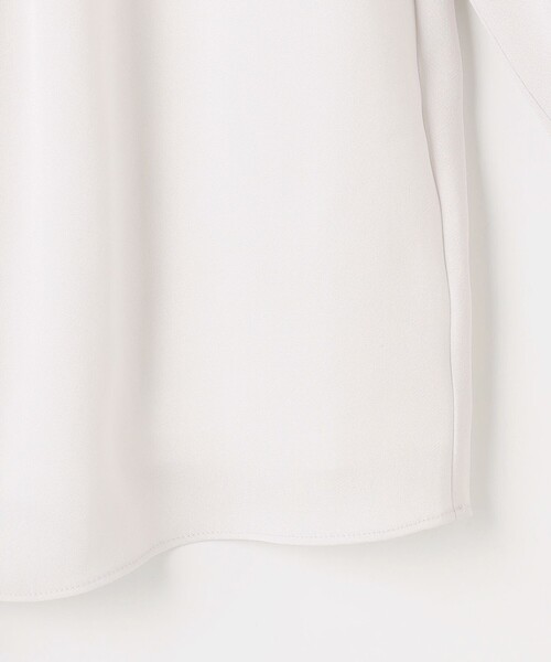 J.PRESS Ladies(J.プレス レディス)の「バックサテンジョーゼット カットソー(Tシャツ/カットソー・レディース・ライトグレー系/ホワイト系・SMALL)」の15枚目の写真