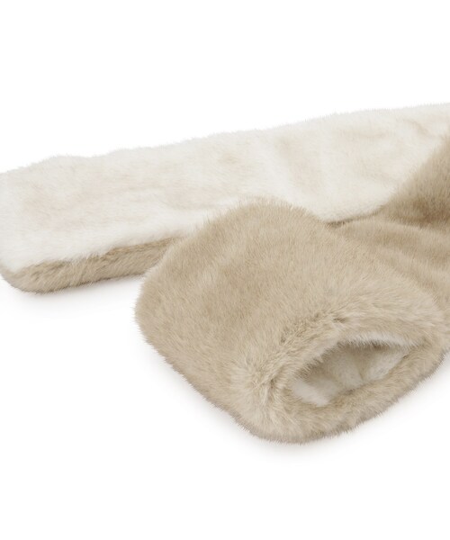 Reflect(リフレクト)の「【コーディネートのアクセントに◎】リバーシブルフェイクファーストール(ストール/ショール・レディース・ベージュ/ブラウン系1/ブラック・00)」の12枚目の写真