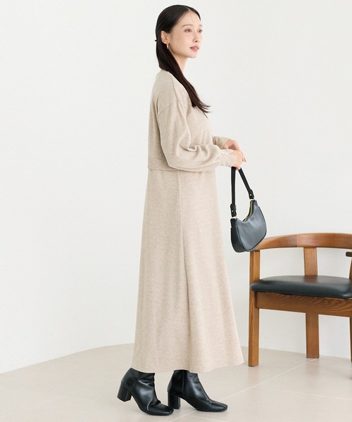 LAVEANGE(ラビアンジェ)の「袖パールニットライクワンピース(ワンピース・レディース・ベージュ/ブラック・M/LL/3L/4L/5L)」の6枚目の写真
