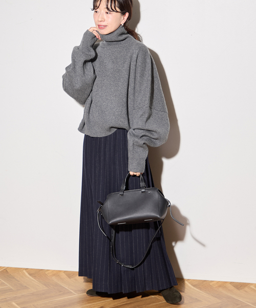 journal standard L'essage(ジャーナルスタンダードレサージュ)の「【R2W/アールツーダブリュー】FARBER SEMI CROP TURTLE KN:ニット(ニット/セーター・レディース・チャコールグレー/パープル・1)」の4枚目の写真