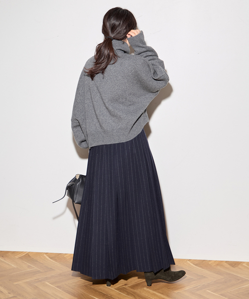 journal standard L'essage(ジャーナルスタンダードレサージュ)の「【R2W/アールツーダブリュー】FARBER SEMI CROP TURTLE KN:ニット(ニット/セーター・レディース・チャコールグレー/パープル・1)」の6枚目の写真