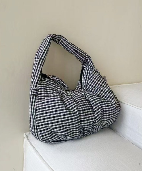 HOOK(フック)の「HOOK for girls チェック柄 キルティング ミニショルダー バッグ(ハンドバッグ・レディース・カーキ/レッド/その他1・FREE)」の3枚目の写真