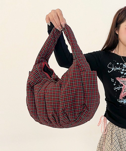 HOOK(フック)の「HOOK for girls チェック柄 キルティング ミニショルダー バッグ(ハンドバッグ・レディース・カーキ/レッド/その他1・FREE)」の11枚目の写真