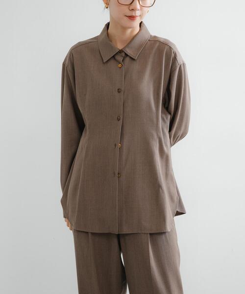 URBAN RESEARCH（アーバンリサーチ）の「new basic　WOOL TWILL SHAPE SHIRTS（シャツ/ブラウス・レディース・ベージュ/オフホワイト・FREE）」の11枚目の写真