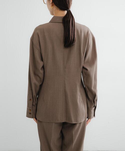 URBAN RESEARCH（アーバンリサーチ）の「new basic　WOOL TWILL SHAPE SHIRTS（シャツ/ブラウス・レディース・ベージュ/オフホワイト・FREE）」の17枚目の写真