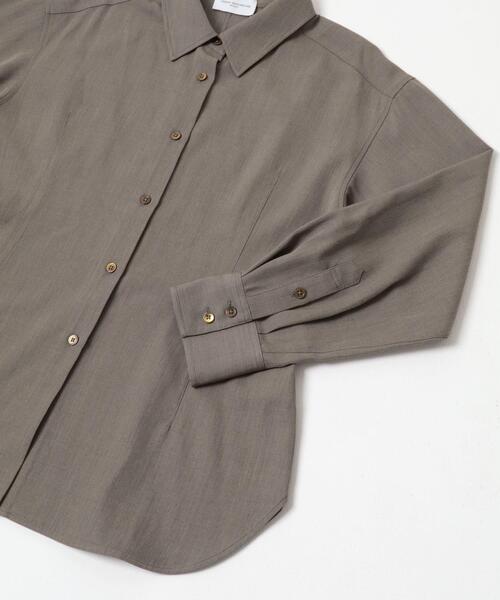 URBAN RESEARCH（アーバンリサーチ）の「new basic　WOOL TWILL SHAPE SHIRTS（シャツ/ブラウス・レディース・ベージュ/オフホワイト・FREE）」の20枚目の写真