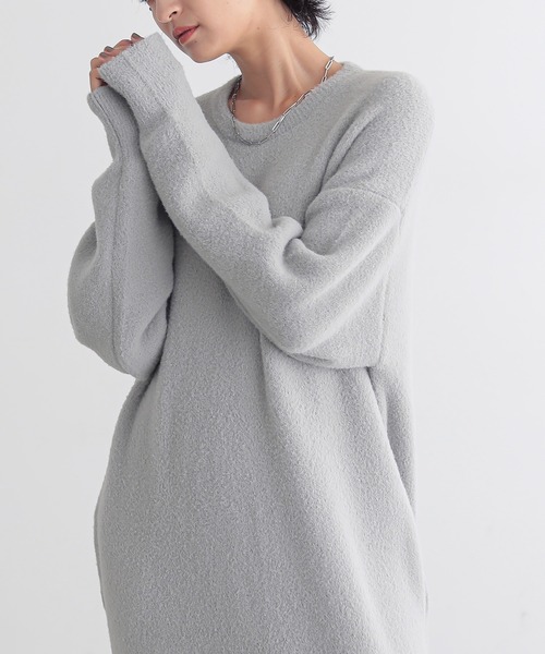 for/c(フォーシー)の「フェザーニットワンピース【サスティナブル】(ワンピース・レディース・ライトグレー/ブラック・L/M)」の7枚目の写真