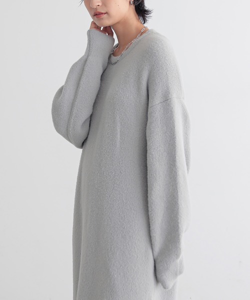 for/c(フォーシー)の「フェザーニットワンピース【サスティナブル】(ワンピース・レディース・ライトグレー/ブラック・L/M)」の8枚目の写真
