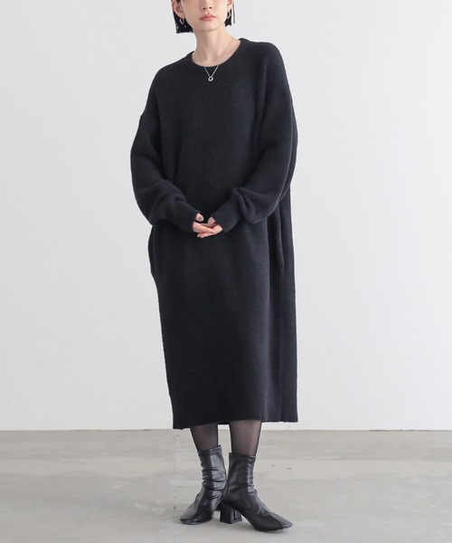 for/c(フォーシー)の「フェザーニットワンピース【サスティナブル】(ワンピース・レディース・ライトグレー/ブラック・L/M)」の15枚目の写真