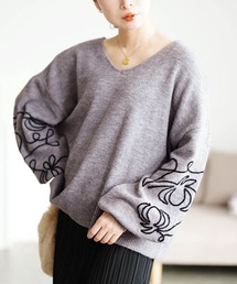 花柄 刺繍」に該当するレディースのニット/セーター（Vネック