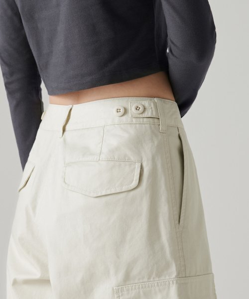 MUSINSA STANDARD WOMAN（ムシンサスタンダードウーマン）の「ウィメンズワイドカーゴパンツ[クリーム]（その他パンツ・レディース・その他・30/24/25/26/27/28/29）」の6枚目の写真