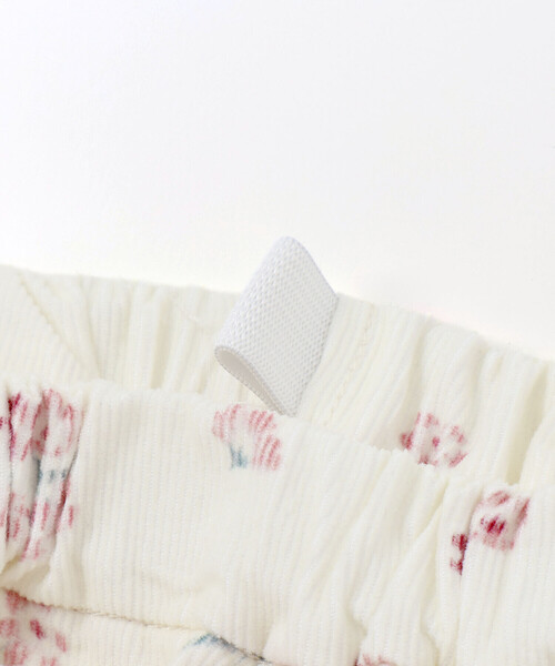 BeBe（ベベ）の「【お揃い】シャツコールGirlyフラワープリントキュロットパンツ（その他パンツ・キッズ・ホワイト系その他2・110cm/100cm/90cm/130cm/140cm/150cm/120cm）」の14枚目の写真