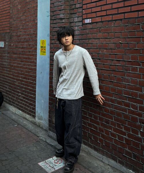 JUAN HOMME(ジュアンオム)の「ツイストデニムパンツ(インディゴワンウォッシュ)(デニムパンツ・メンズ・その他・SMALL/MEDIUM/LARGE)」の4枚目の写真