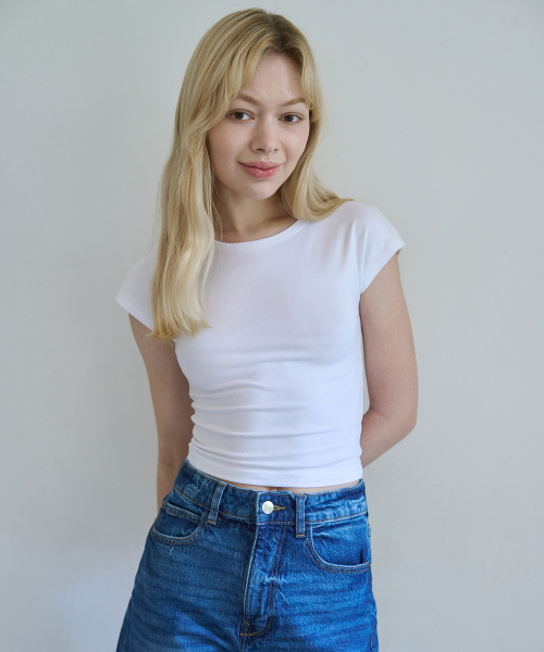 5OML(オーオーエムエル)の「キャップスリーブTシャツ(4カラー)(Tシャツ/カットソー・レディース・クリーム/ブラック/チャコール/ホワイト・LARGE/MEDIUM)」の6枚目の写真