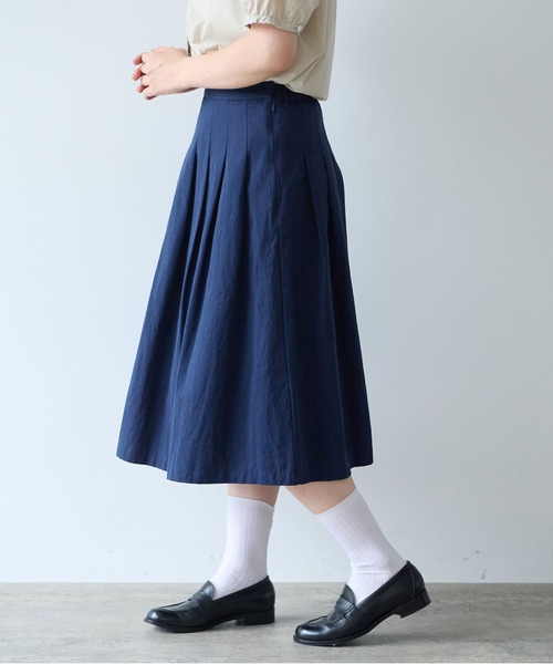 bulle de savon（ビュルデサボン）の「高密度ツイル サンドウォッシュ タックスカート（スカート・レディース・ネイビー/ダークブラウン/ベージュ・FREE）」の4枚目の写真