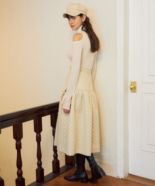 SALON DE YOHN(サロンドヨーン)の「Ribbon Quilting Skirt_ Ivory(スカート・レディース・その他・SMALL/MEDIUM)」の2枚目の写真