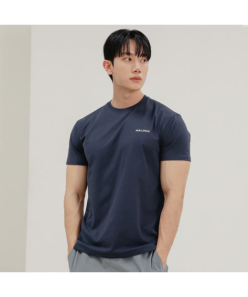 MALDEN(モールデン)の「エアリーズマッスルフィットスモールロゴショートスリーブ(Tシャツ/カットソー・メンズ・ブラック/ネイビー/ホワイト・LARGE/MEDIUM/X-LARGE/XX-LARGE)」の1枚目の写真