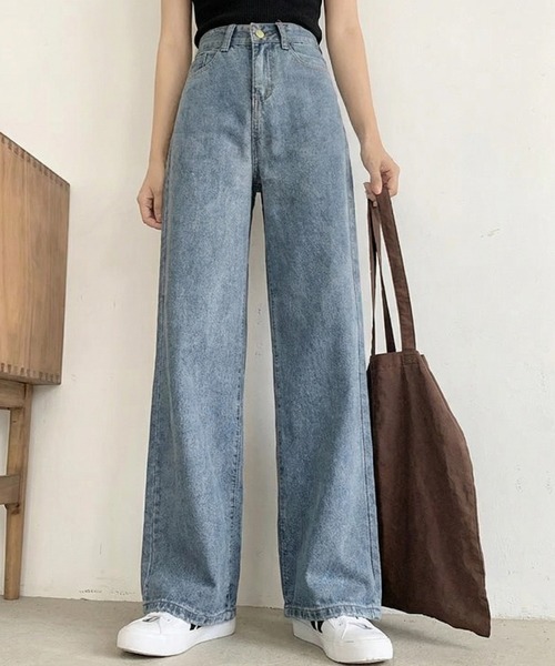cammie(キャミー)の「ハイウエストストレートデニム(デニムパンツ・レディース・ライトブルー・M/L/LL)」の1枚目の写真