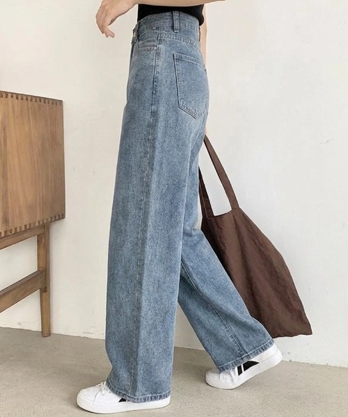 cammie(キャミー)の「ハイウエストストレートデニム(デニムパンツ・レディース・ライトブルー・M/L/LL)」の7枚目の写真
