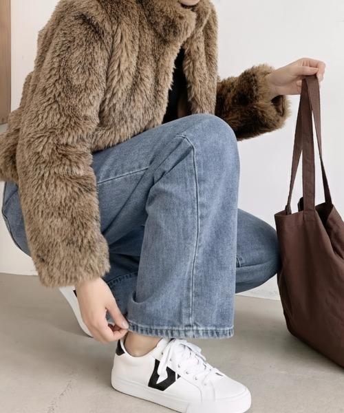 cammie(キャミー)の「ハイウエストストレートデニム(デニムパンツ・レディース・ライトブルー・M/L/LL)」の2枚目の写真