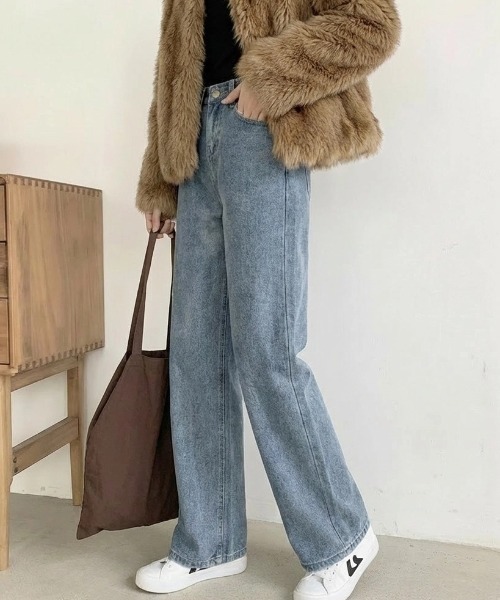 cammie(キャミー)の「ハイウエストストレートデニム(デニムパンツ・レディース・ライトブルー・M/L/LL)」の5枚目の写真