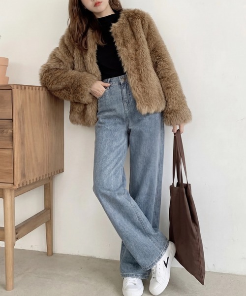 cammie(キャミー)の「ハイウエストストレートデニム(デニムパンツ・レディース・ライトブルー・M/L/LL)」の3枚目の写真