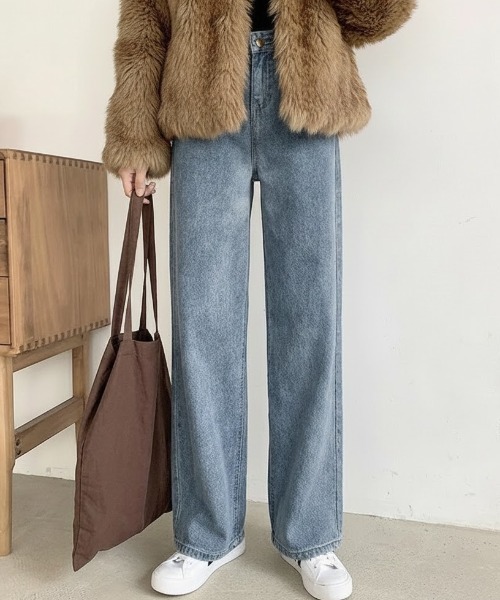 cammie(キャミー)の「ハイウエストストレートデニム(デニムパンツ・レディース・ライトブルー・M/L/LL)」の9枚目の写真