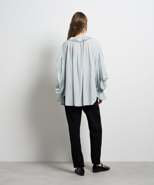 LANVIN en Bleu(ランバンオンブルー)の「トリアセローンフリルカラーブラウス(シャツ/ブラウス・レディース・ライトカーキ/ブラック/オフホワイト・38)」の6枚目の写真