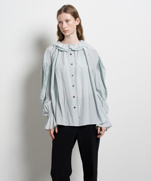 LANVIN en Bleu(ランバンオンブルー)の「トリアセローンフリルカラーブラウス(シャツ/ブラウス・レディース・ライトカーキ/ブラック/オフホワイト・38)」の7枚目の写真