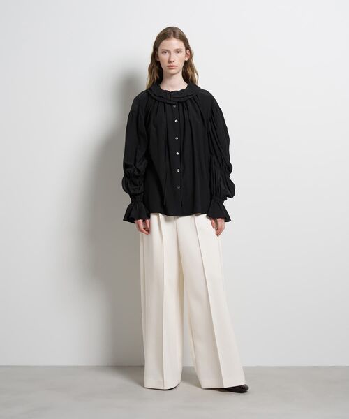LANVIN en Bleu(ランバンオンブルー)の「トリアセローンフリルカラーブラウス(シャツ/ブラウス・レディース・ライトカーキ/ブラック/オフホワイト・38)」の19枚目の写真