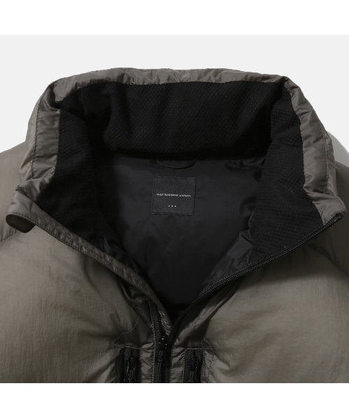 MOIF（モイフ）の「[AW25] SHADOW PUFFER DOWN PARKA / SHEER OLIVE（ダウンジャケット/コート・メンズ・その他・2(M)/3(L)/1(S)）」の5枚目の写真