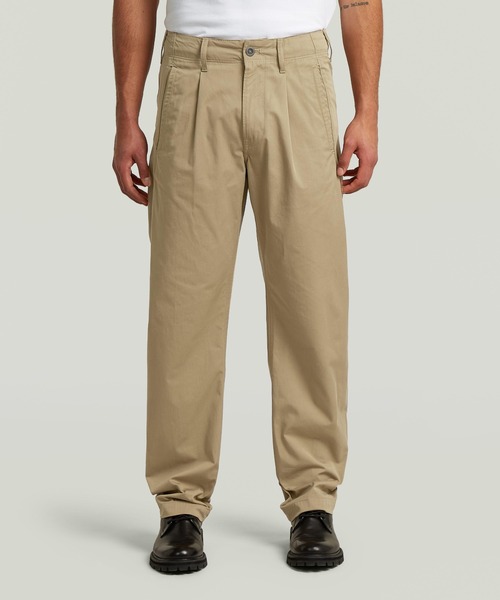 G-STAR(ジースター)の「Pleated Loose Tapered Chino/フロントプリーツルーズテーパードチノパンツ(チノパンツ・メンズ・ベージュ系その他・28/30/29/30/30/30/32/30/33/30/34/30/31/30/36/30)」の1枚目の写真