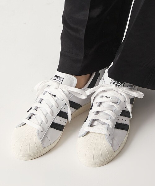 adidas Originals(アディダスオリジナルス)の「<adidas Originals> SUPERSTAR82 WH(スニーカー・レディース・ホワイト・22.5cm/24cm/23cm/24.5cm/25.5cm/23.5cm/25cm)」の4枚目の写真