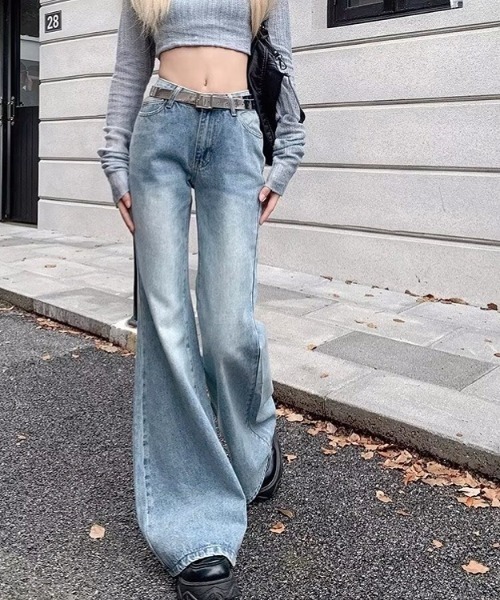 SHEENA(シーナ)の「デニムフレアパンツ(デニムパンツ・レディース・ブルー・S/M/L)」の12枚目の写真
