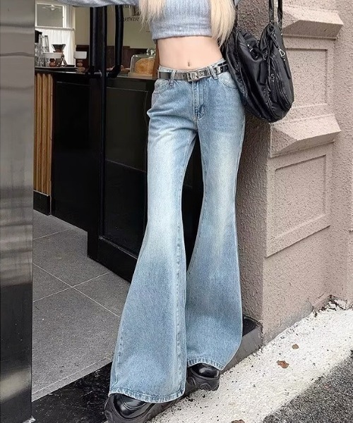 SHEENA(シーナ)の「デニムフレアパンツ(デニムパンツ・レディース・ブルー・S/M/L)」の7枚目の写真