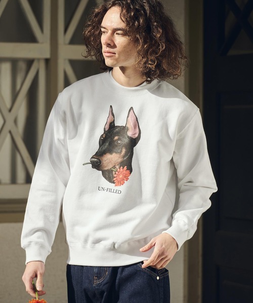 UN-FILLED(アンフィルド)の「msw1839- REAL GERBERA DOG CN SWEAT スウェット(ドーベルマン)(SDUF-2602DBM)(スウェット・メンズ・ホワイト/グレー・M/XL/L)」の1枚目の写真