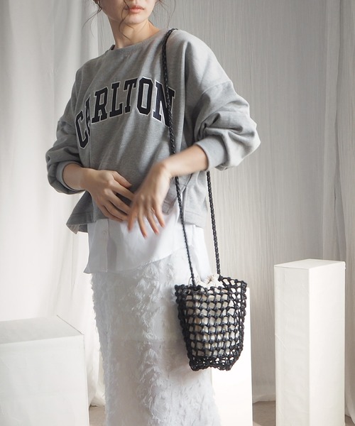 minia(ミニア)の「PUレザーのメッシュ編みショルダー< コットン巾着付き >(ショルダーバッグ・レディース・アイボリー/ブラック・FREE)」の11枚目の写真