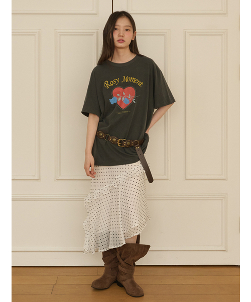 OPENING SUNSHINE（オープニングサンシャイン）の「ヴィンテージピグメントローズグラフィックTシャツ_チャコール（Tシャツ/カットソー・レディース・その他・FREE）」の3枚目の写真