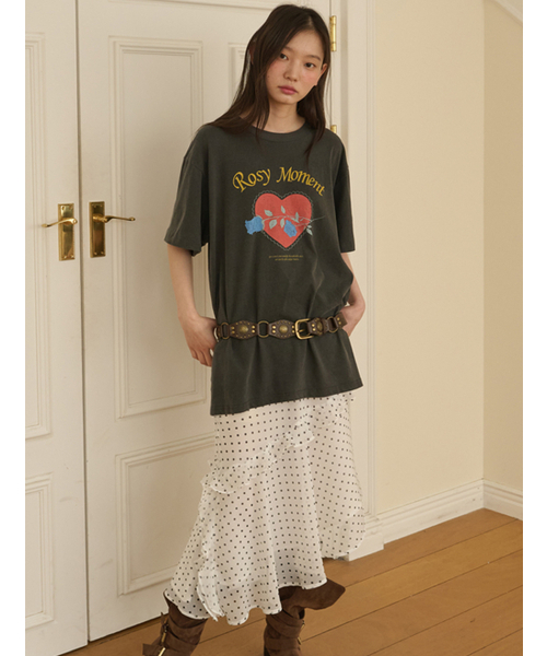 OPENING SUNSHINE（オープニングサンシャイン）の「ヴィンテージピグメントローズグラフィックTシャツ_チャコール（Tシャツ/カットソー・レディース・その他・FREE）」の6枚目の写真