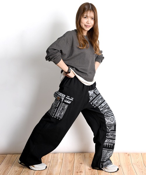MARAI(マーライ)の「サイドエスニック柄 ワイドストレートパンツ(その他パンツ・レディース・ブラック/ブラウン/レンガ/ホワイト/ベージュ・フリー)」の14枚目の写真