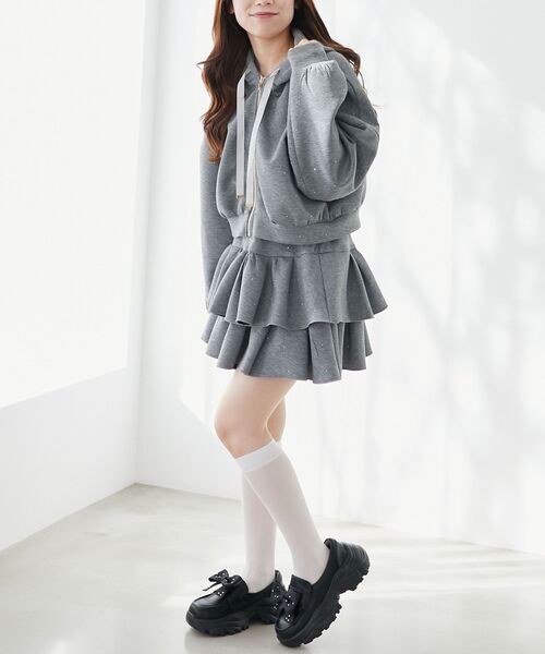 MAJESTIC LEGON(マジェスティックレゴン)の「キラキララインストーンスカパン(スカート・レディース・チャコールグレー/アイボリー/ピンクベージュ/ブラック/グレー・MEDIUM)」の18枚目の写真