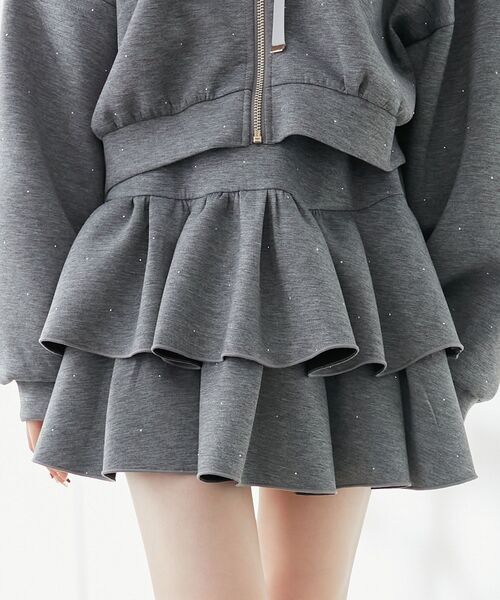 MAJESTIC LEGON(マジェスティックレゴン)の「キラキララインストーンスカパン(スカート・レディース・チャコールグレー/アイボリー/ピンクベージュ/ブラック/グレー・MEDIUM)」の20枚目の写真