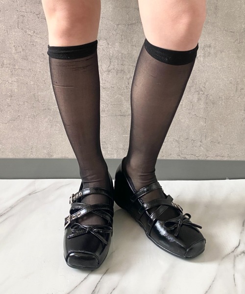 Mejoul（メジュール）の「【26年春夏新作】メリージェーンリボンクロスストラップフラットパンプス シューズ（パンプス・レディース・イエロー/レッド/シルバー/ブラック・S/L/M）」の7枚目の写真