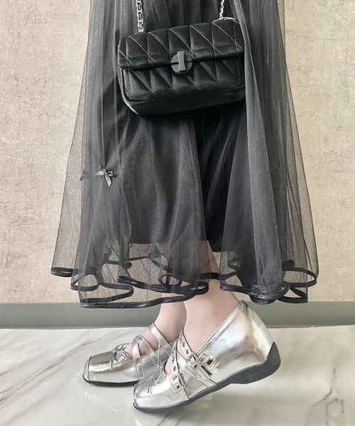 Mejoul（メジュール）の「【26年春夏新作】メリージェーンリボンクロスストラップフラットパンプス シューズ（パンプス・レディース・イエロー/レッド/シルバー/ブラック・S/L/M）」の20枚目の写真