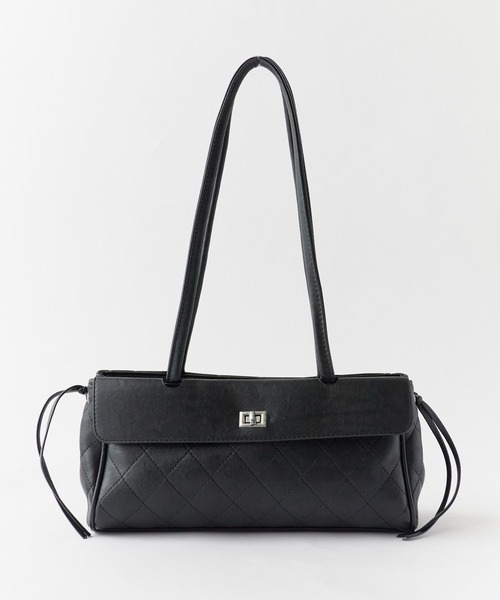 AO2（アオズ）の「Diamond Quilt Faux Leather Square Shoulder Bag / ダイヤキルト フェイクレザー スクエアショルダーバッグ 秋 秋服 2026年秋冬（ショルダーバッグ・レディース・ホワイト/ブラック・FREE）」の6枚目の写真